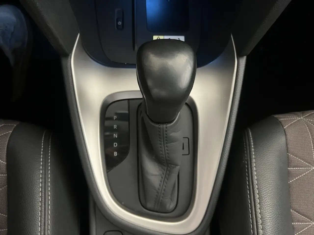 Toyota Yaris Cross 2022 1.5h Lounge fwd 116cv e-cvt SENZA OBBLIGO DI FINANZIAMENTO, миниатюра 14
