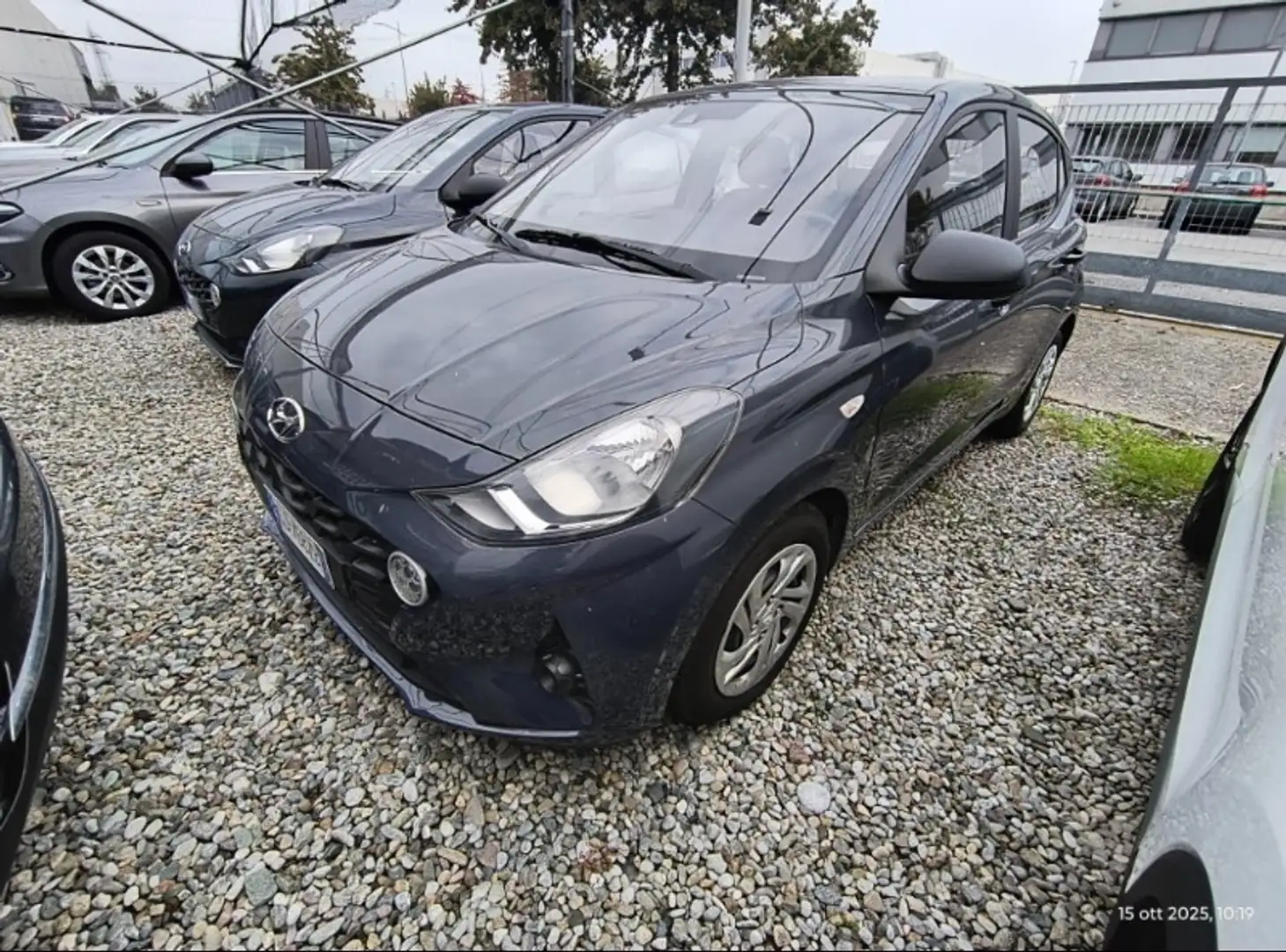 Hyundai i10 i10 III mpi Advanced Grau - 2