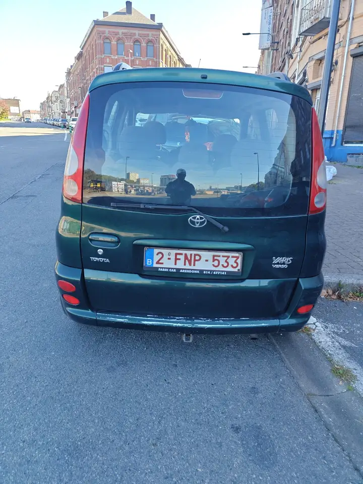 Toyota Yaris 1.3i 16v Linea Luna, foto 2