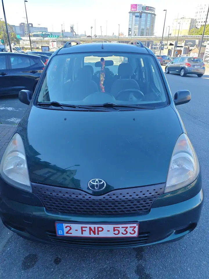 Toyota Yaris 1.3i 16v Linea Luna, foto 3
