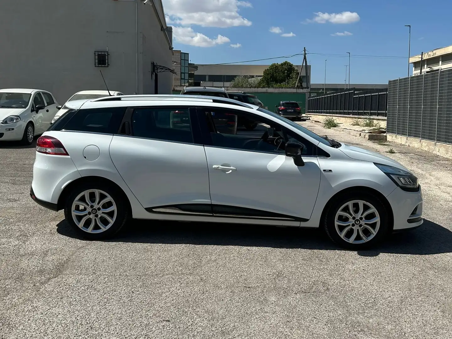 Renault Clio STATION WAGON 1.5 DCI AUTOCARRO N1 4 POSTI - 2019 Wit - 2