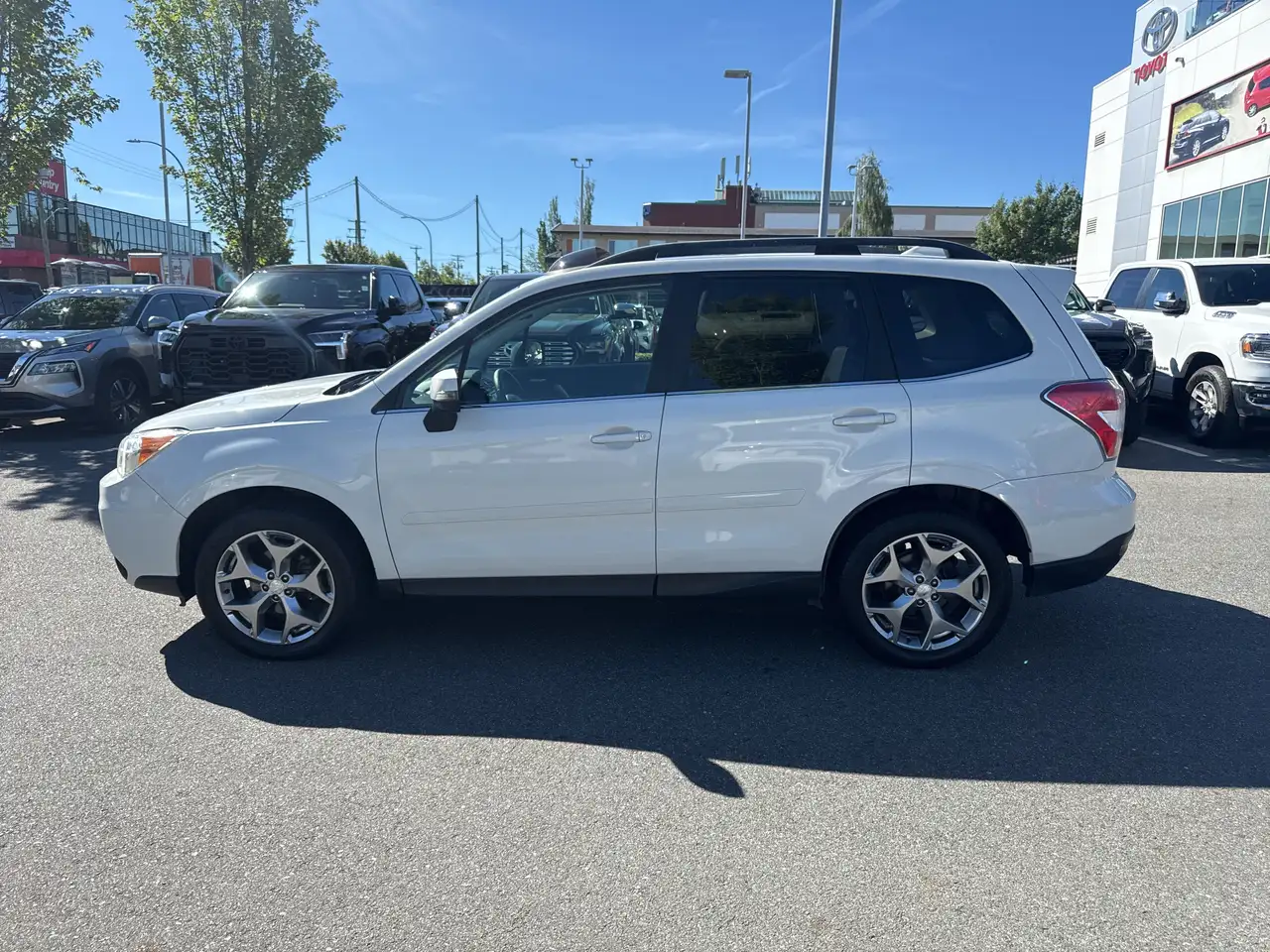 Subaru Forester снимка Subaru Forester