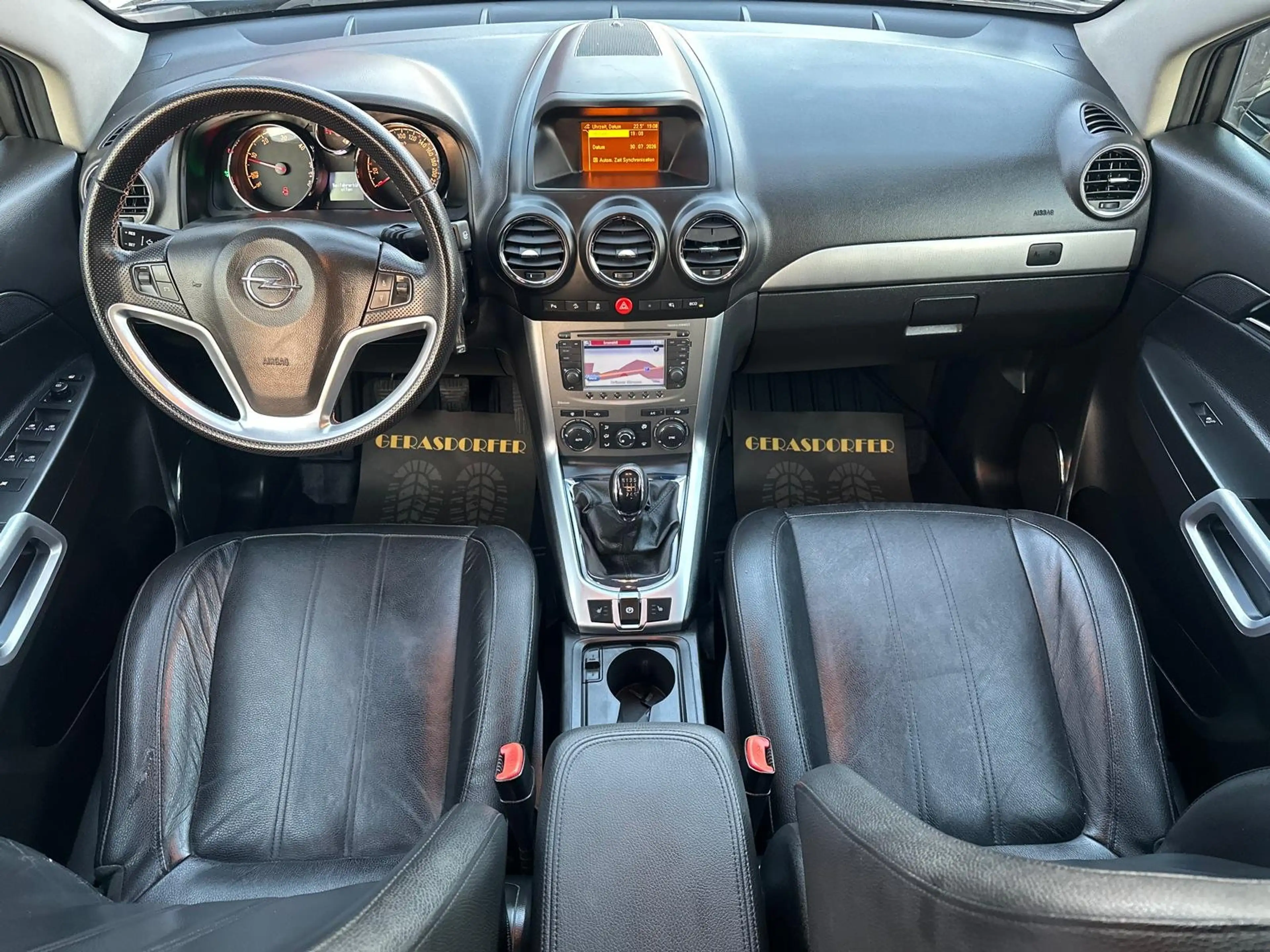 Opel Antara 2.0CDTI 170PS Cosmo 4x4 *Leder*Navi*Xenon* — photo 10