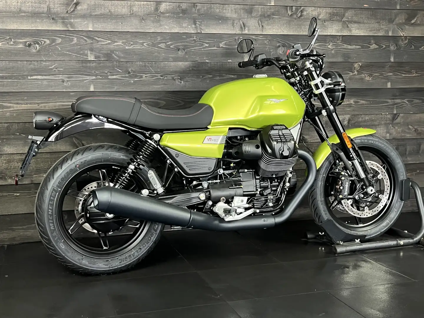 Moto Guzzi V7 Sport VERDE LEGNANO Groen - 2