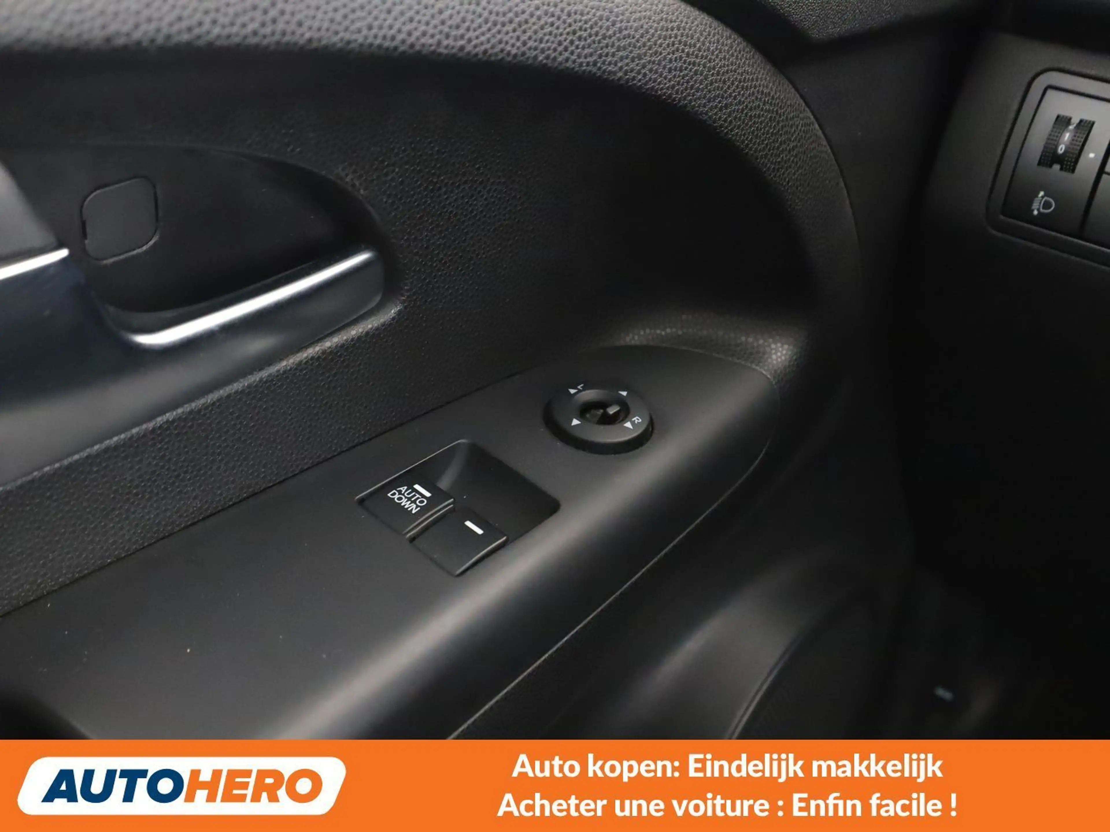 Kia Venga 1.4 Attract — photo 15