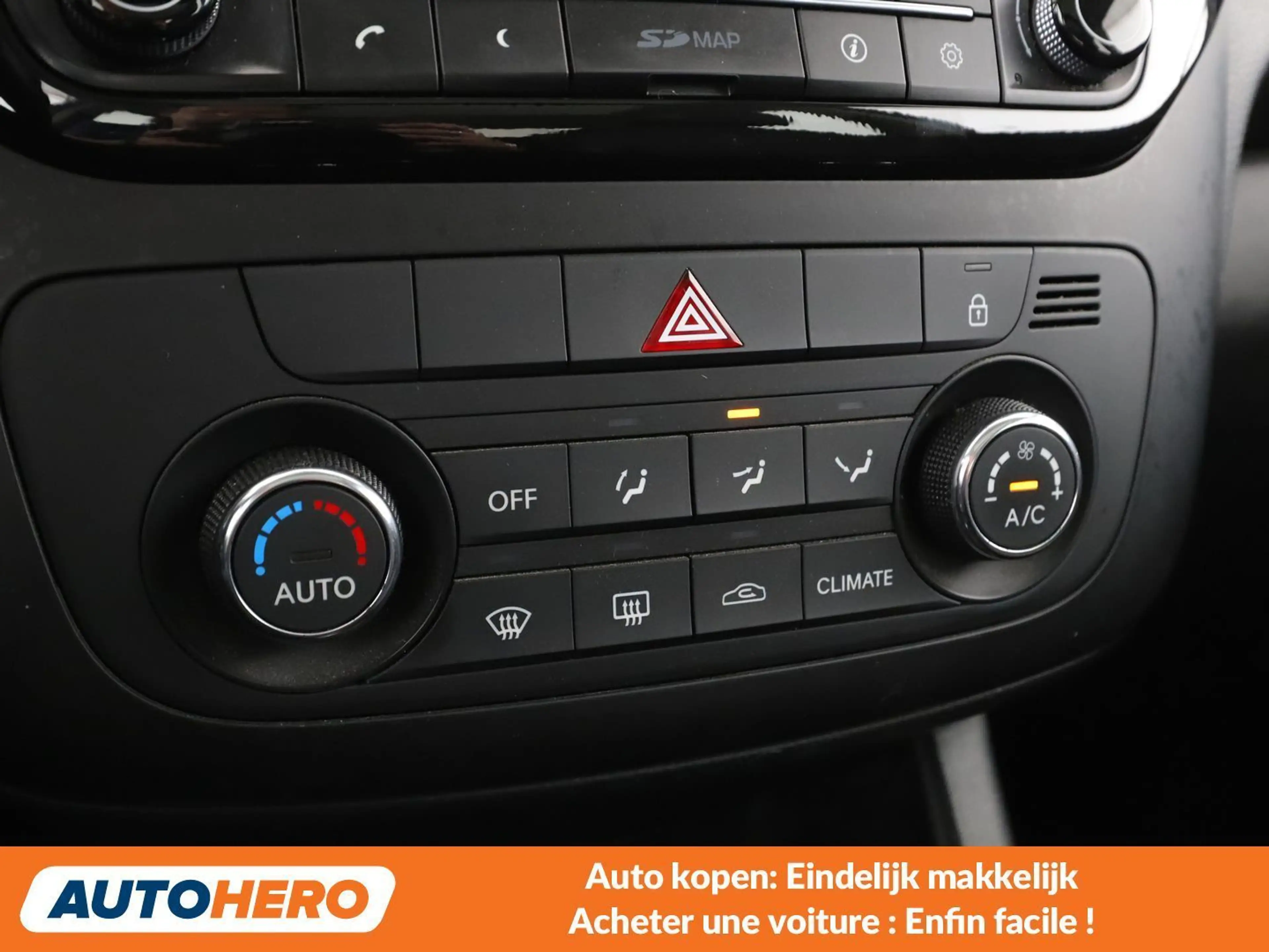 Kia Venga 1.4 Attract — photo 12