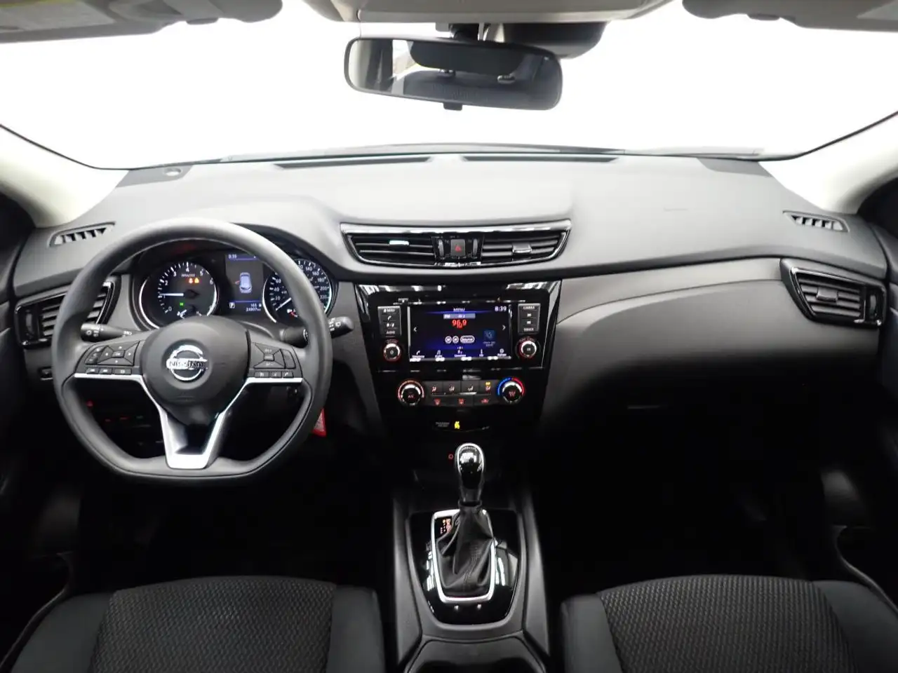 Nissan Qashqai снимка Nissan Qashqai