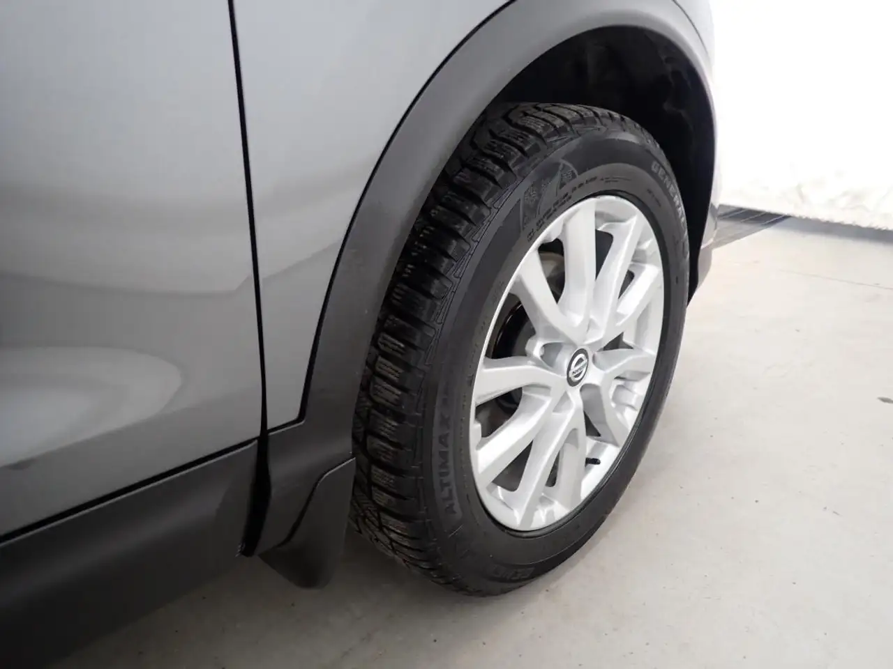 Nissan Qashqai снимка Nissan Qashqai