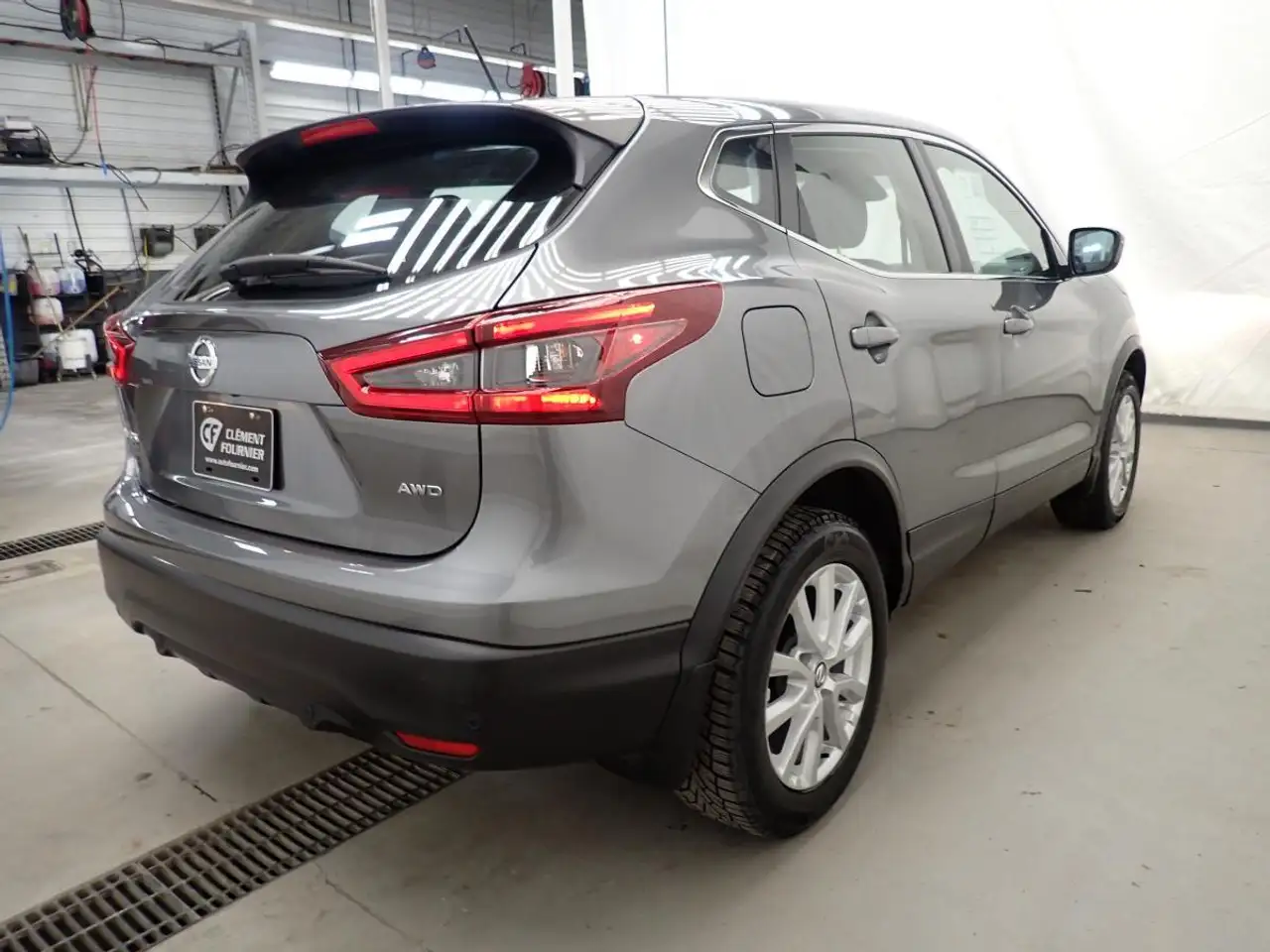 Nissan Qashqai снимка Nissan Qashqai