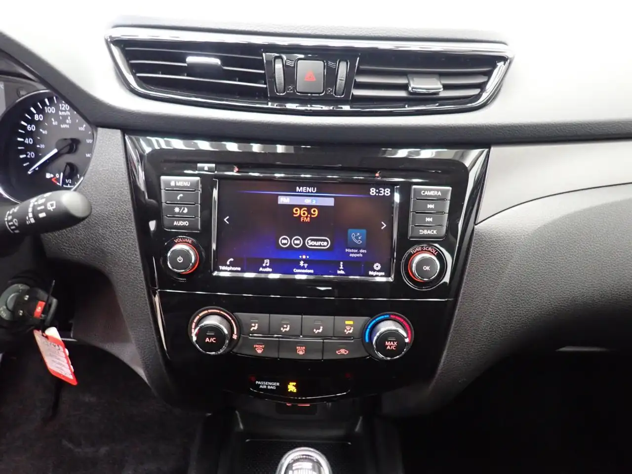 Nissan Qashqai снимка Nissan Qashqai