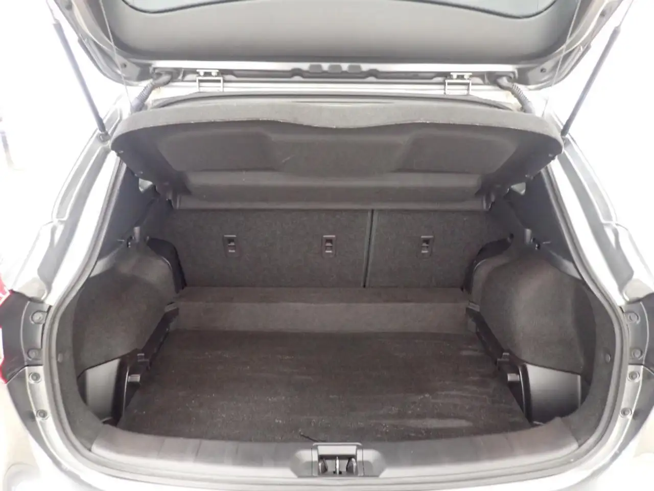 Nissan Qashqai снимка Nissan Qashqai