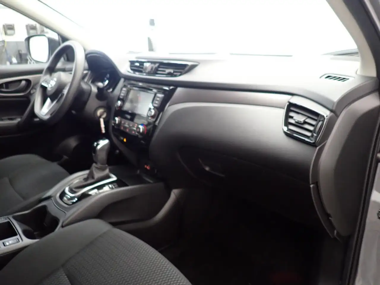 Nissan Qashqai снимка Nissan Qashqai
