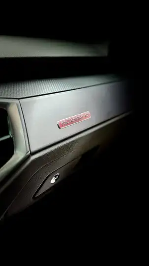 Audi Q3 2022, foto 11