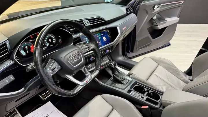 Audi Q3 2022, foto 7