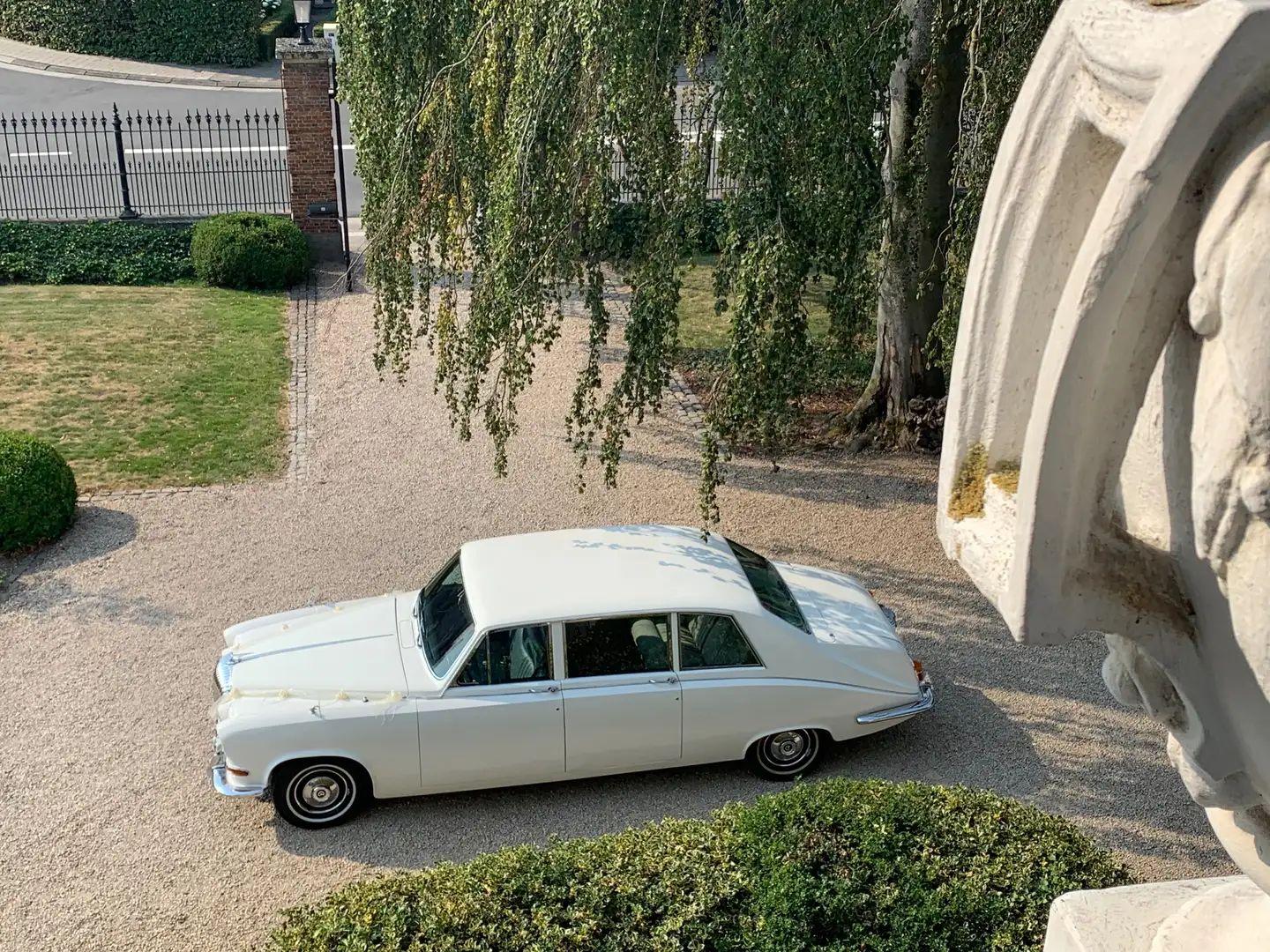 Daimler Ds 420 Limousine bijela - 1