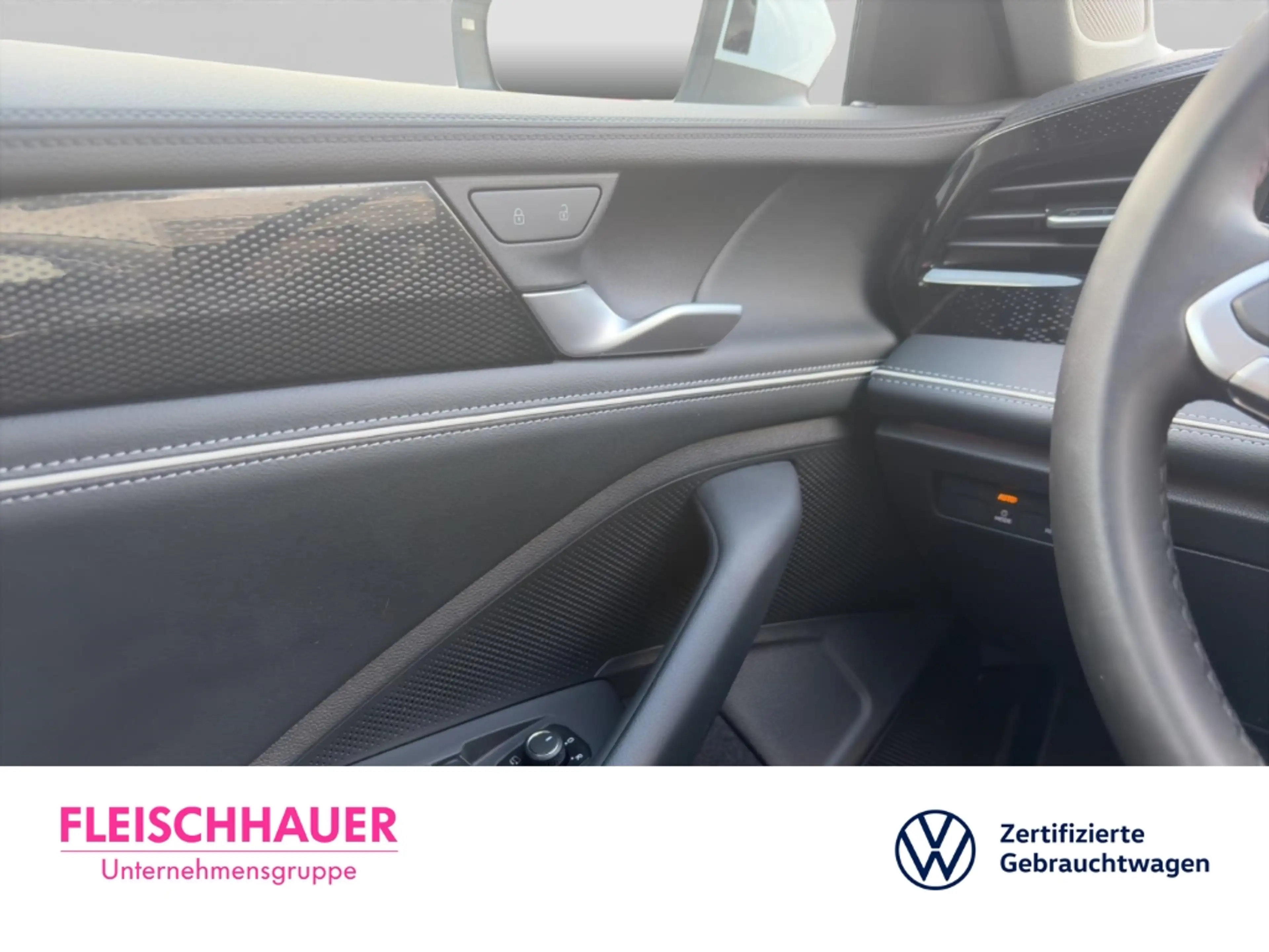 Volkswagen Passat Variant 1.5 eTSI DSG AHK-klappbar Navi VC 360 Kamera NW-Ga — photo 16