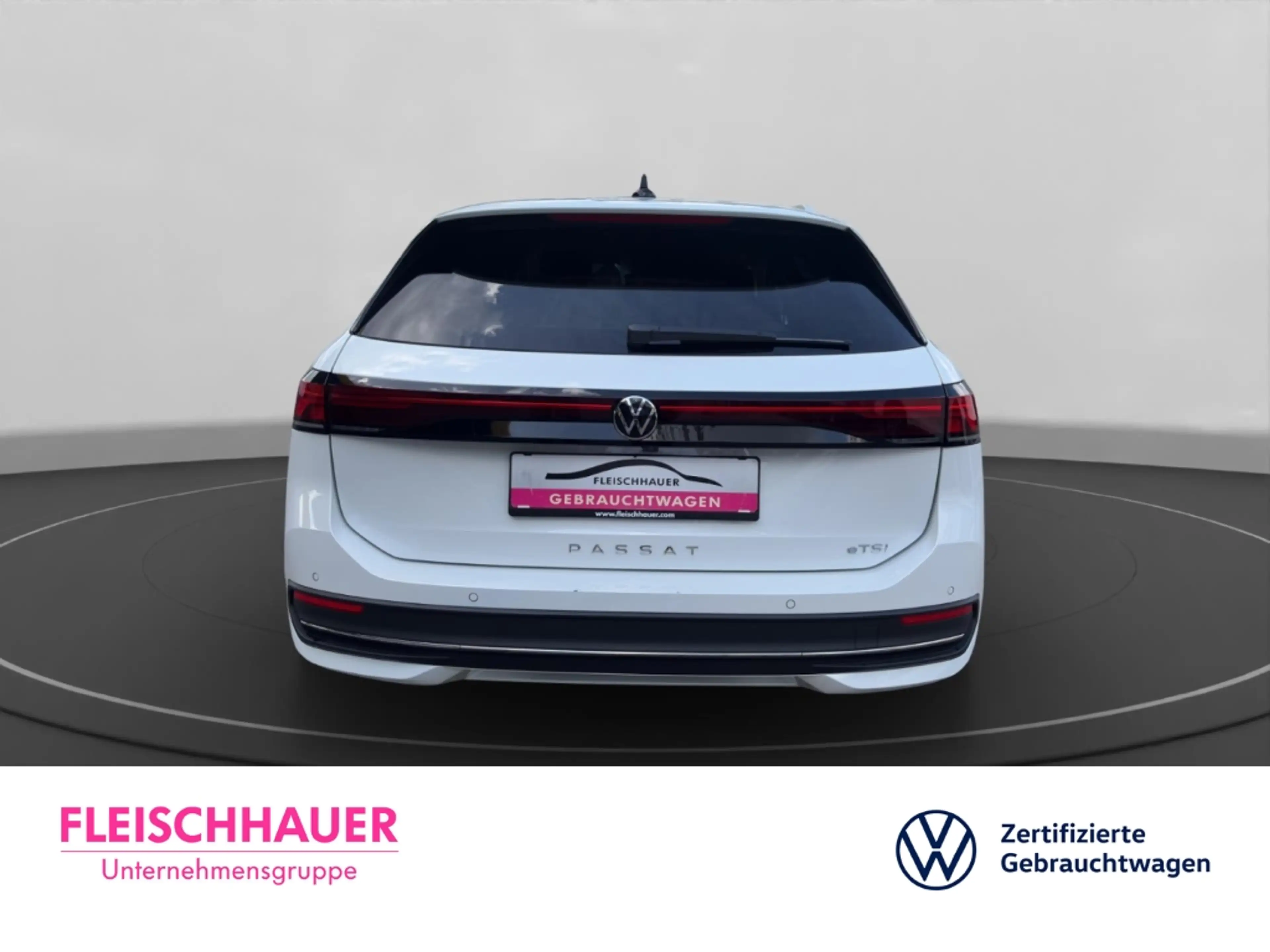 Volkswagen Passat Variant 1.5 eTSI DSG AHK-klappbar Navi VC 360 Kamera NW-Ga — photo 6
