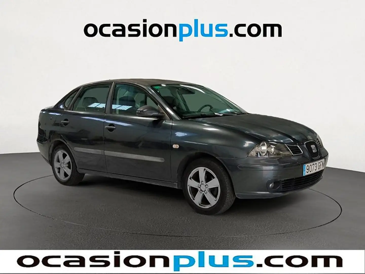 SEAT Cordoba 1.4TDI Sportrider 80 Gris - 2