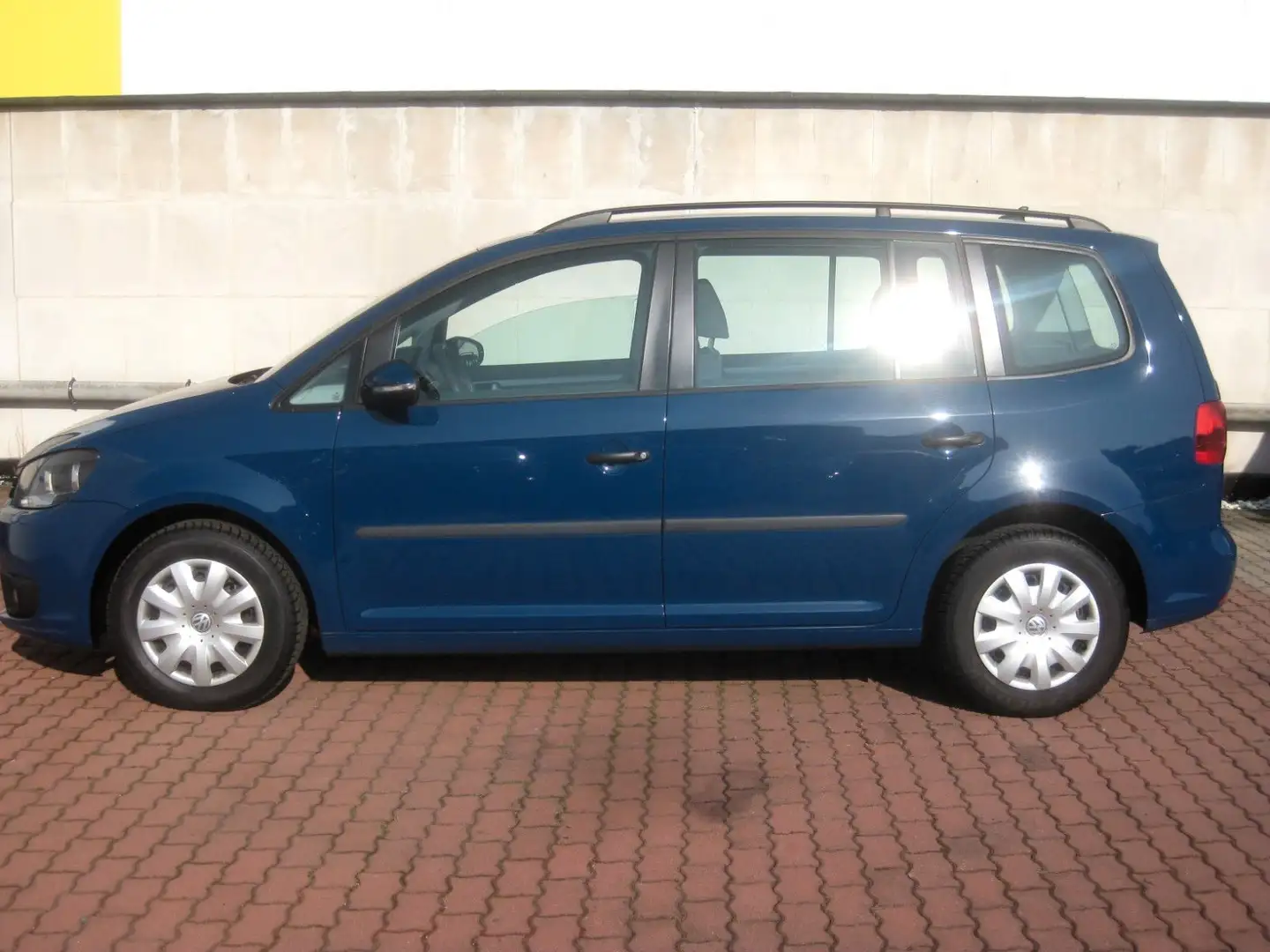Volkswagen Touran Trendline , Zahnr. ern * Service +TÜV neu Blau - 2