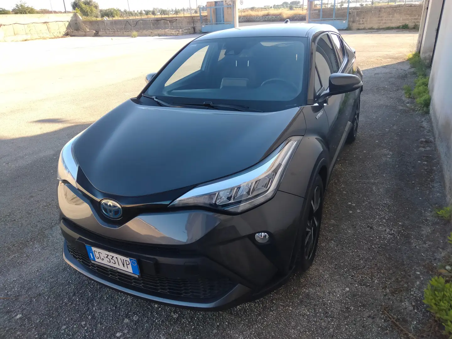 Toyota C-HR C-HR I 2020 1.8h Trend e-cvt Grigio - 1