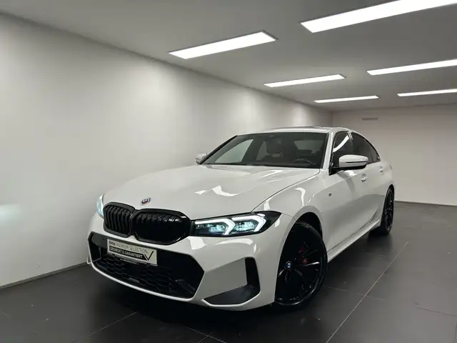BMW 3 Series view 7