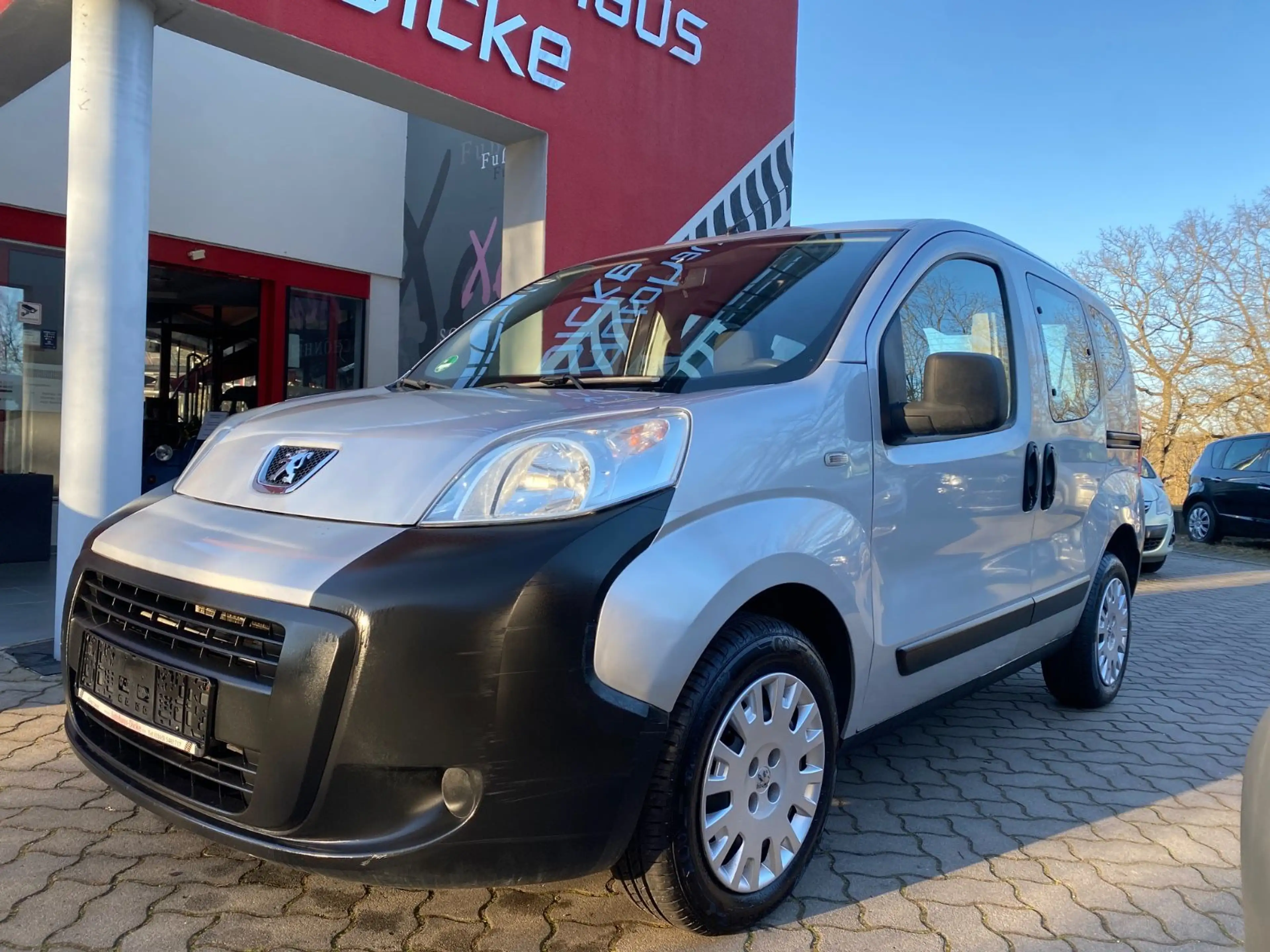 Peugeot Bipper Tepee  Klima Schiebetür li+re 84tkm