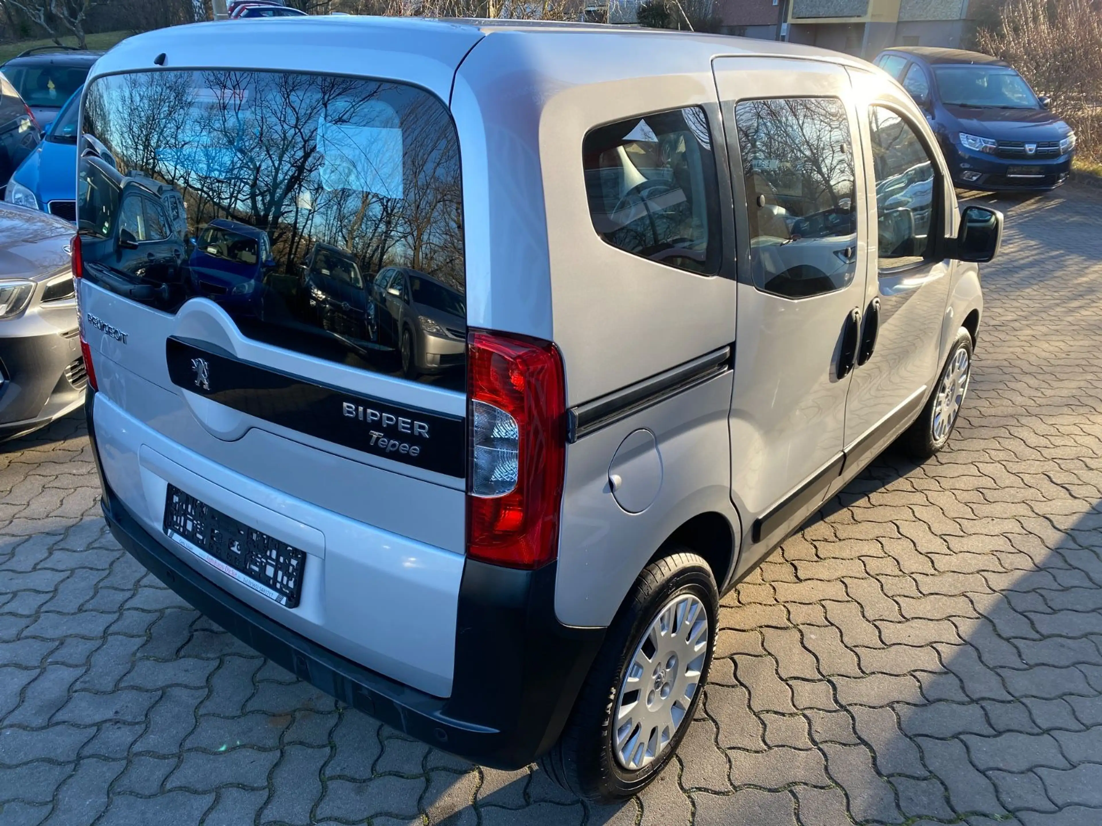 Peugeot Bipper Tepee Klima Schiebetür li+re 84tkm — photo 4