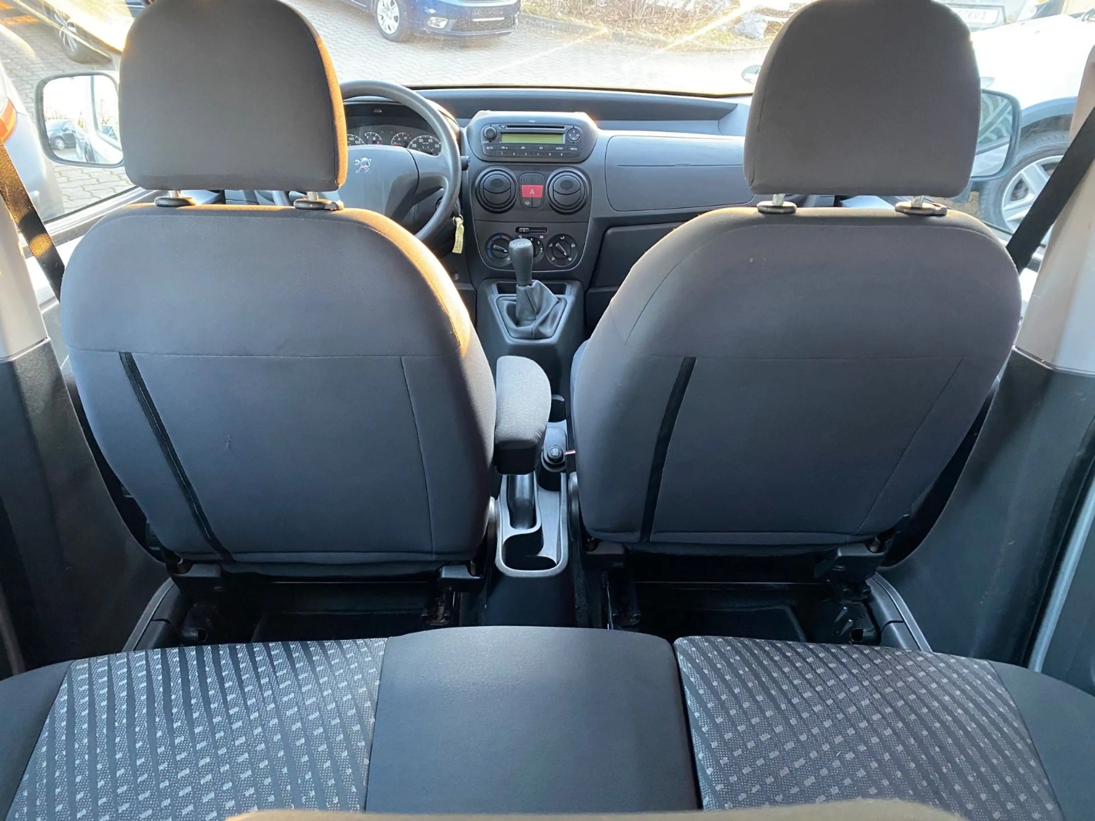 Peugeot Bipper Tepee Klima Schiebetür li+re 84tkm — photo 12