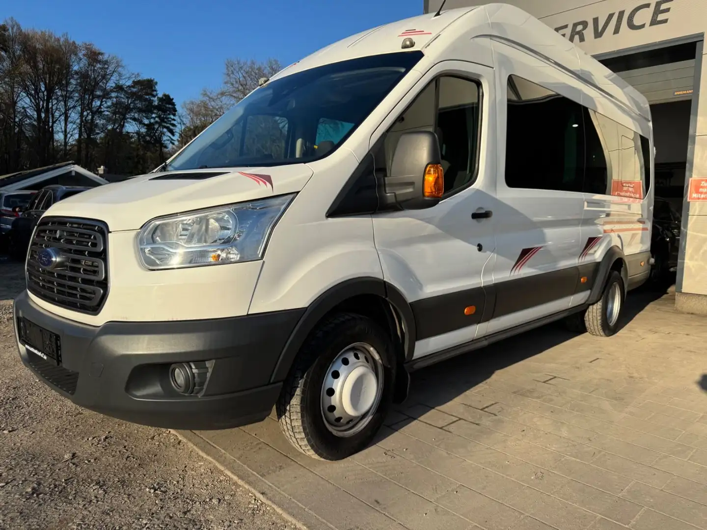 Ford Transit Bus Lang Version 18 Sitzer Silber - 2