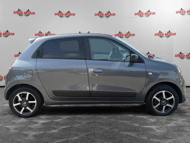 Renault Twingo view 3
