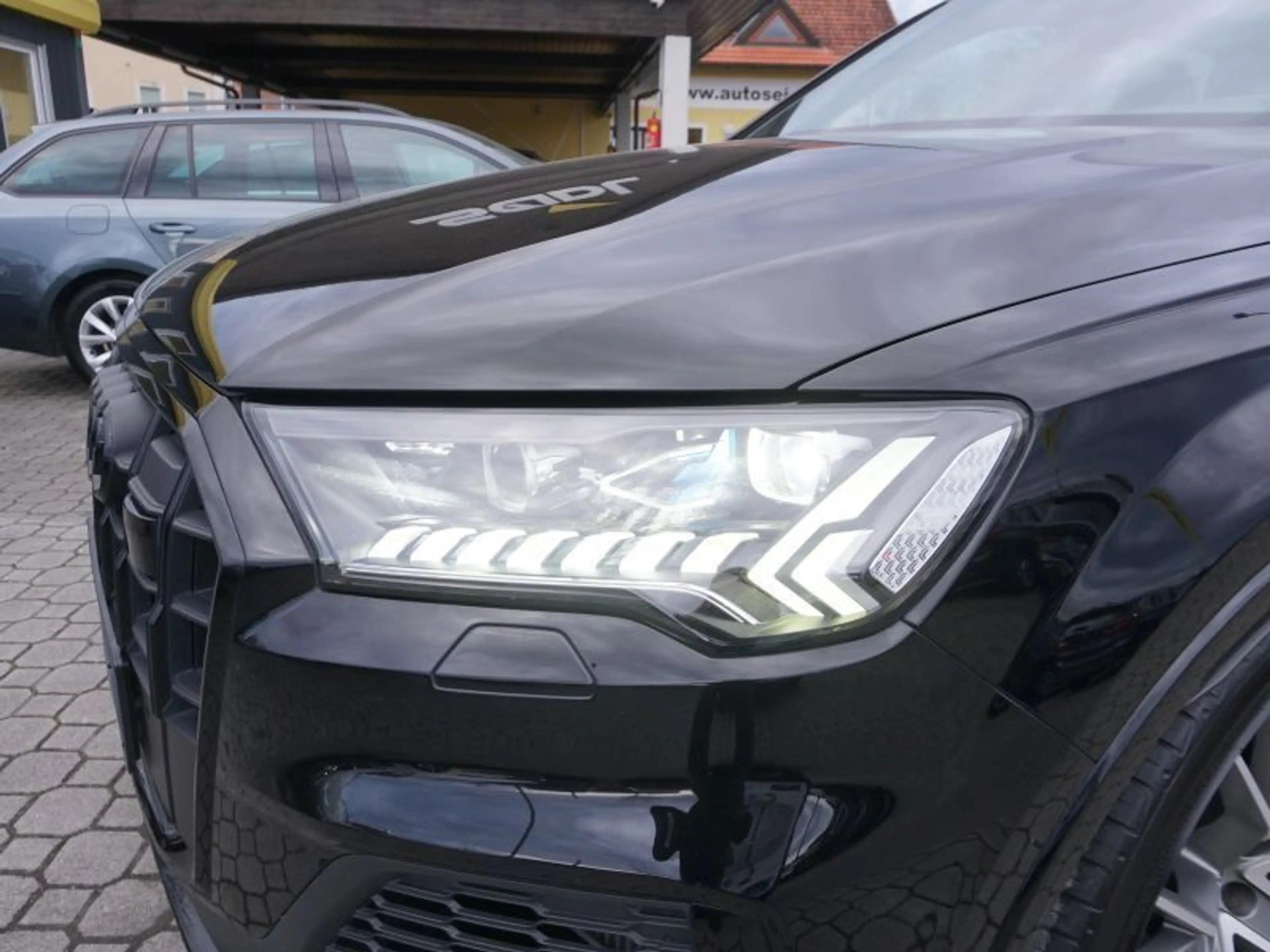 Audi SQ7 TDI quattro *TOPAUSSTATTUNG* — photo 7