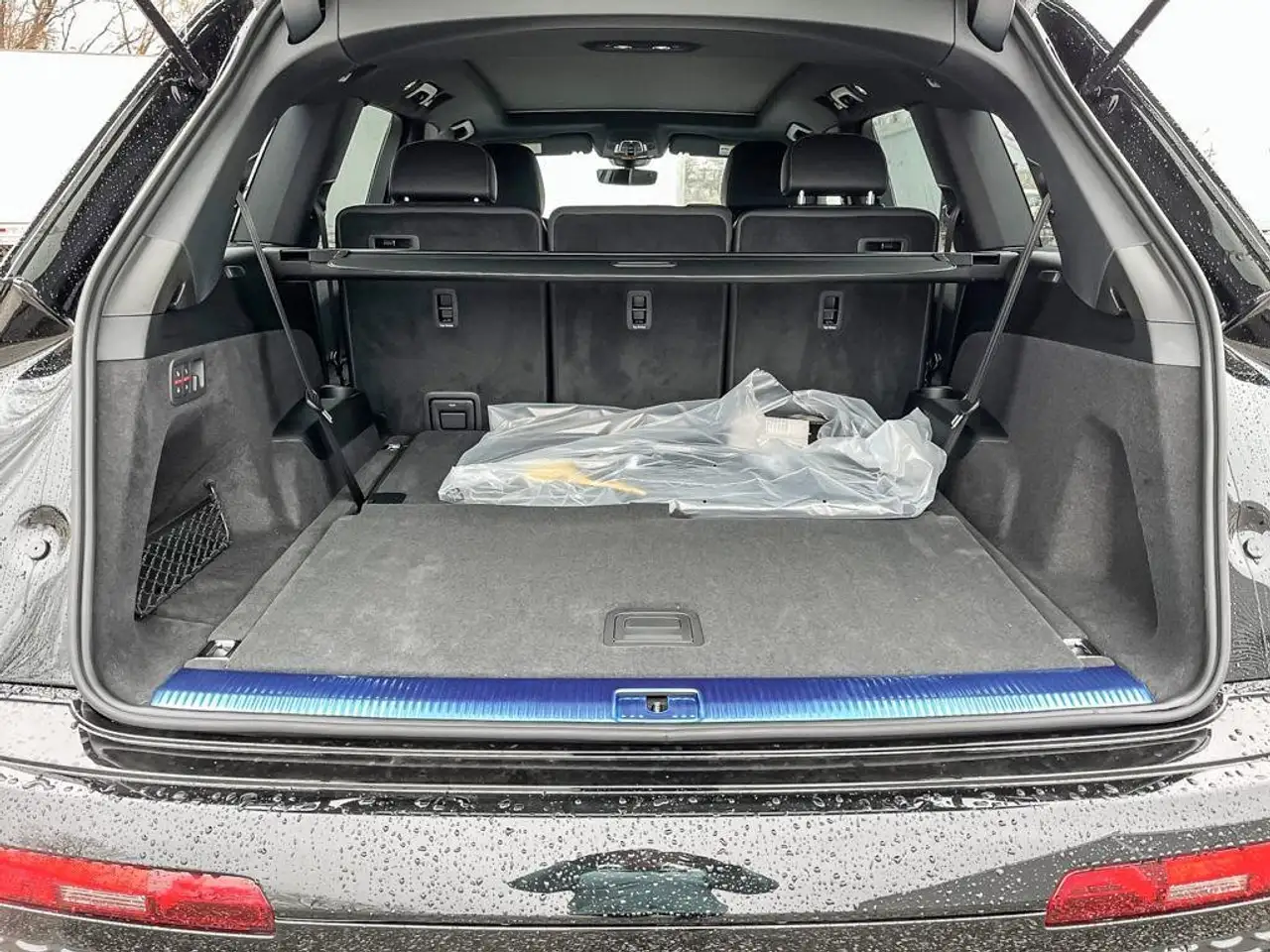 Audi Q7 снимка Audi Q7