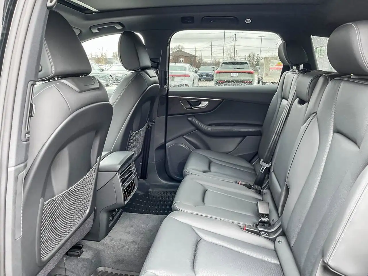 Audi Q7 снимка Audi Q7