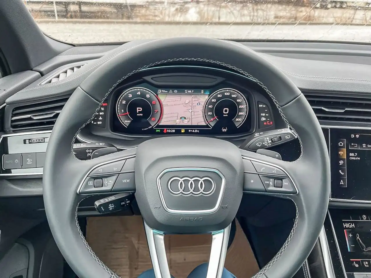 Audi Q7 снимка Audi Q7