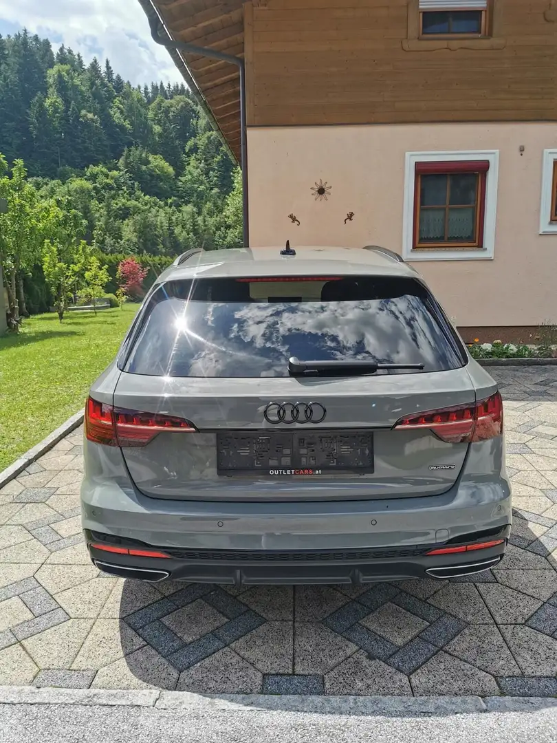 Audi A4 Avant 40 TDI quattro S-line S-tronic - 2