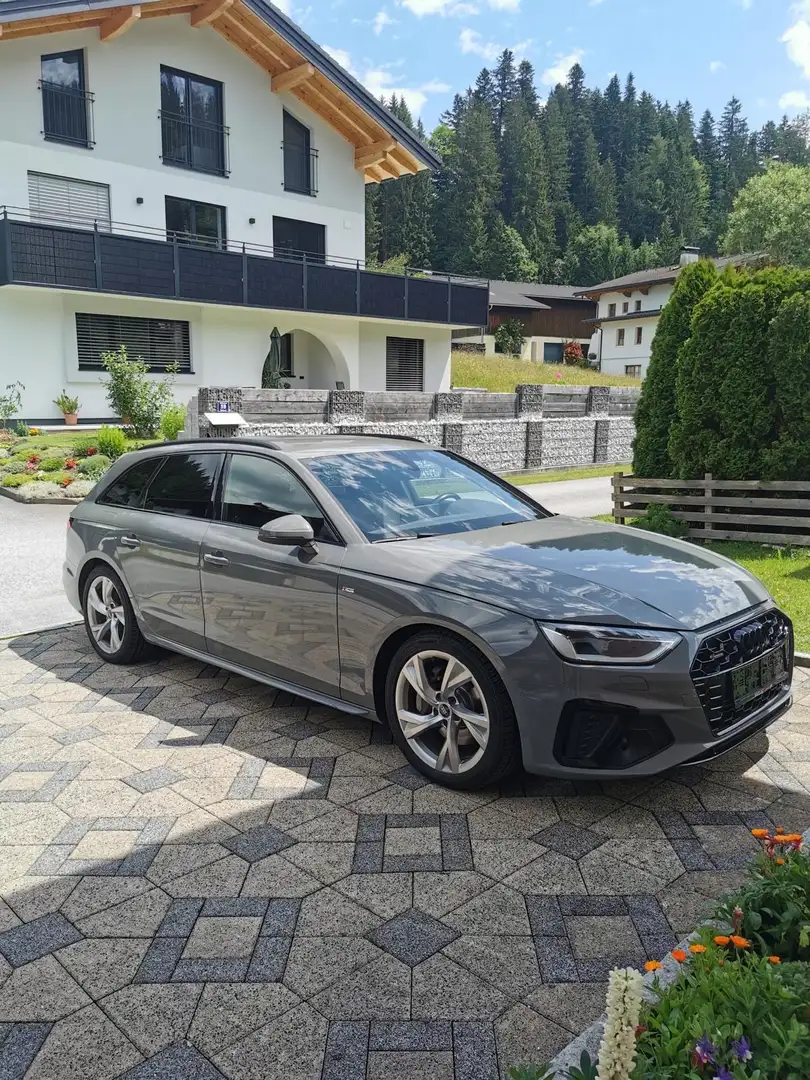 Audi A4 Avant 40 TDI quattro S-line S-tronic - 1
