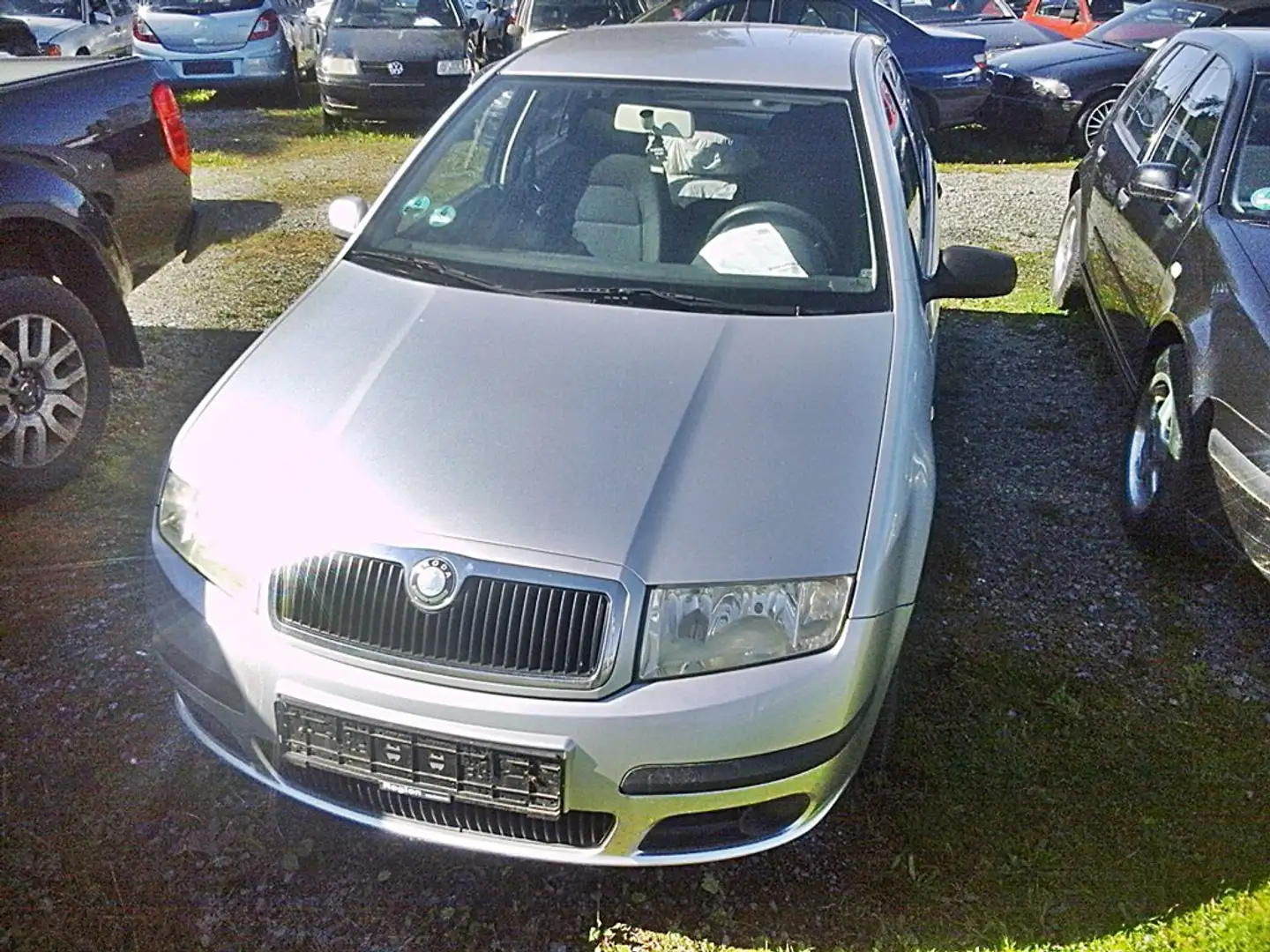 Skoda Fabia Extra 1.4 Limo /met+ABS/+eFH+Klima/EU 4/TÜV neu Grau - 1