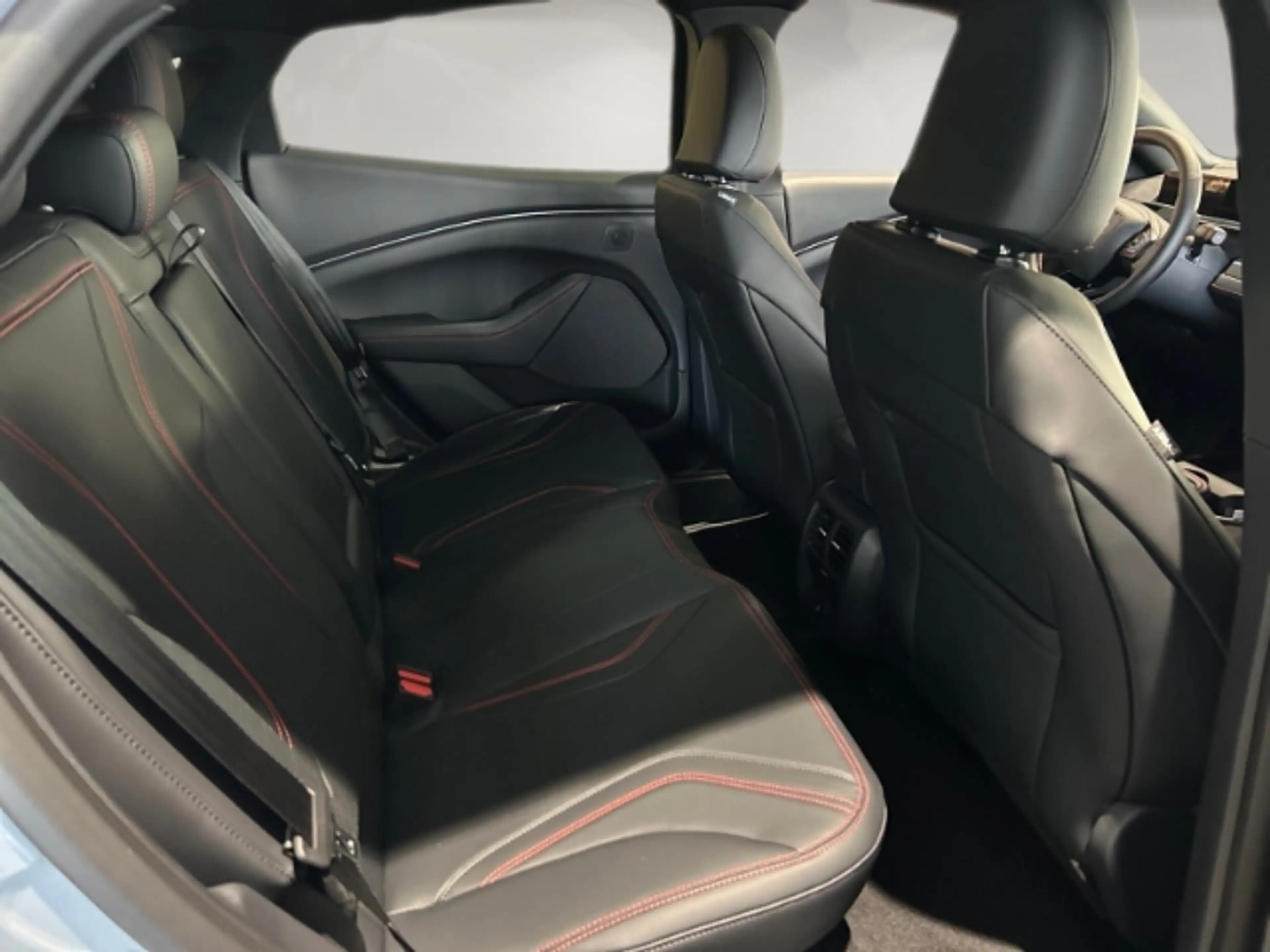 Ford Mustang Mach-E Premium Long Range RWD Klima/Leder Navi/ B&O/ Appl — photo 13
