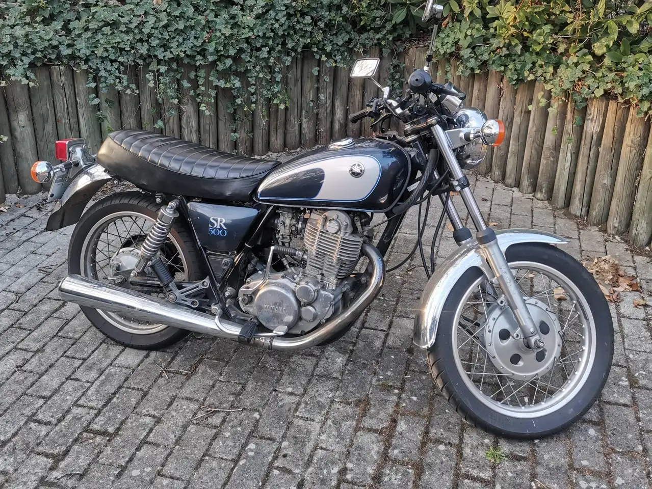 Yamaha SR 500