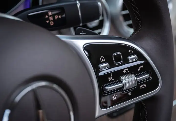 Mercedes-Benz GLC 2022, foto 8