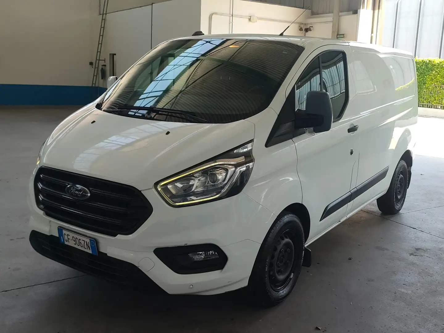 Ford Transit Custom 320 20 TDCI 95KW L1H1 Blanc - 1