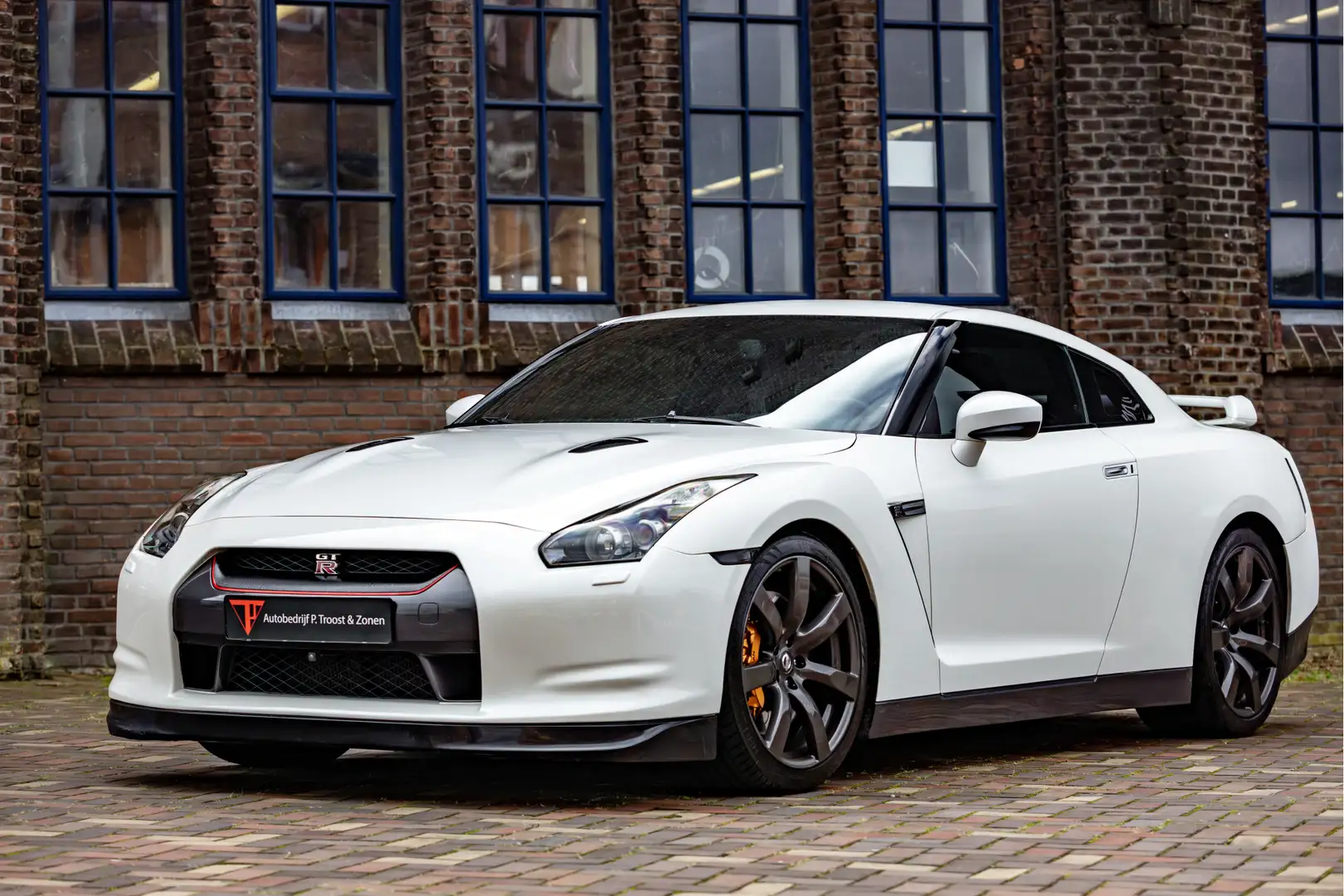 Nissan GT-R 3.8 V6 Black Edition MRT650 Ecutek/Bose Blanc - 2