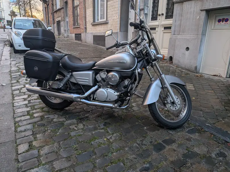 Honda VT 125 - foto 3