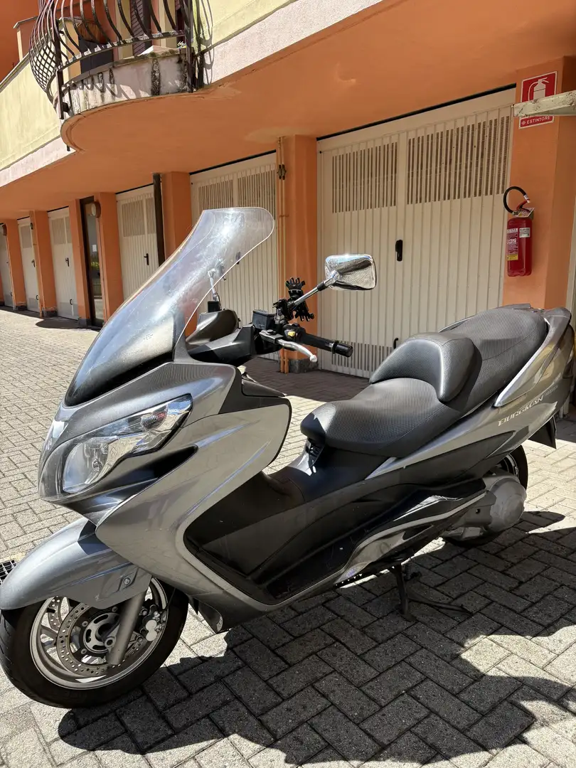 Suzuki Burgman 400 - 1