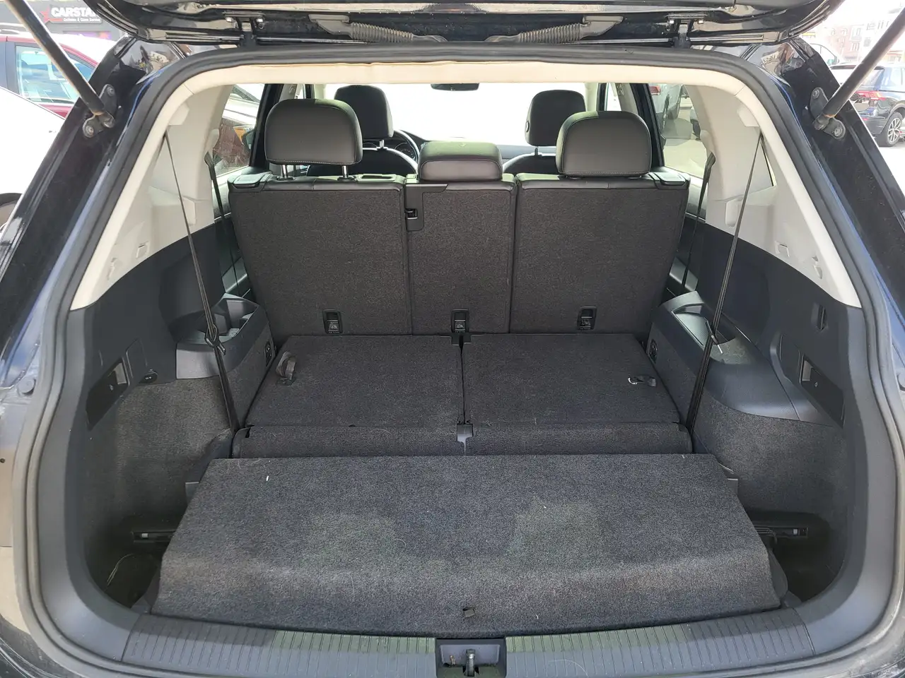 Volkswagen Tiguan снимка Volkswagen Tiguan