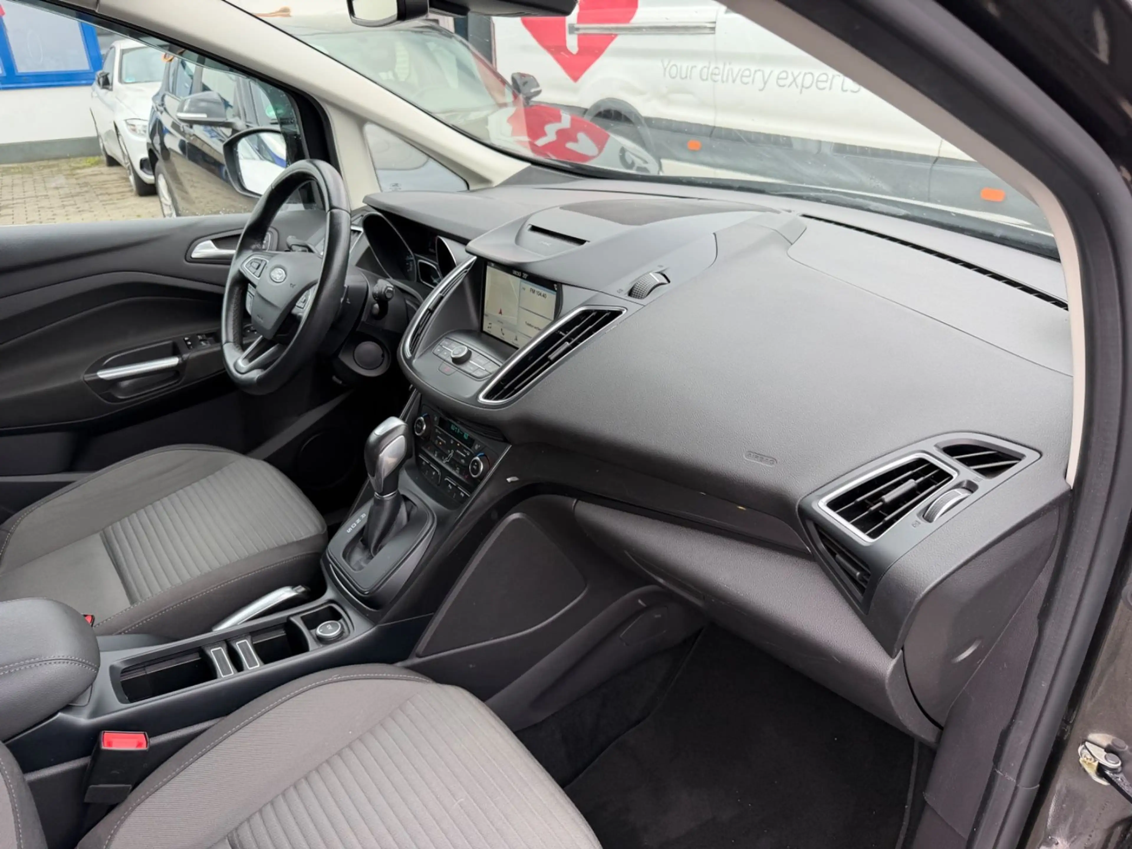 Ford Grand C-Max Grand C-MAX Titanium — photo 12