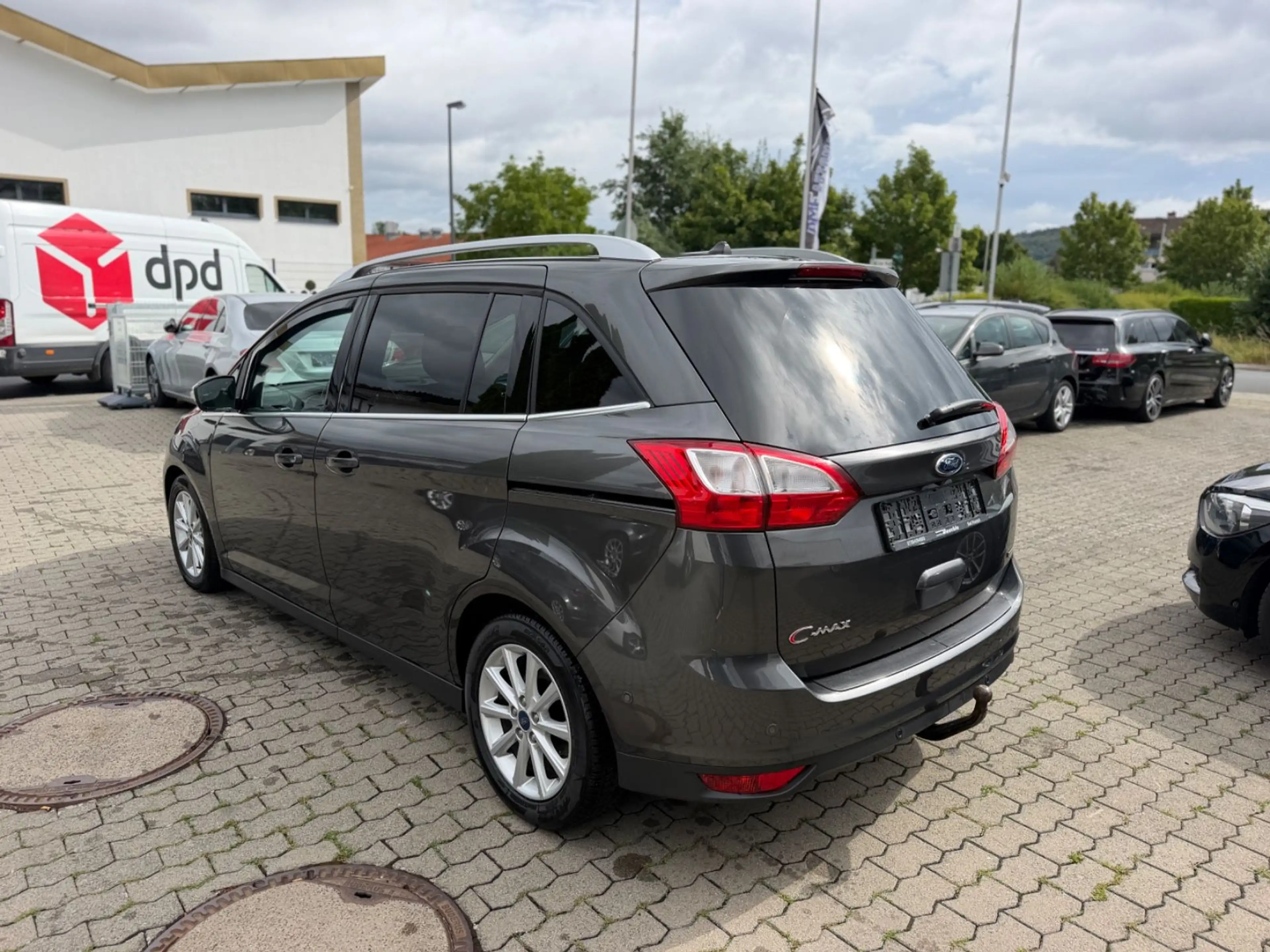 Ford Grand C-Max Grand C-MAX Titanium — photo 6