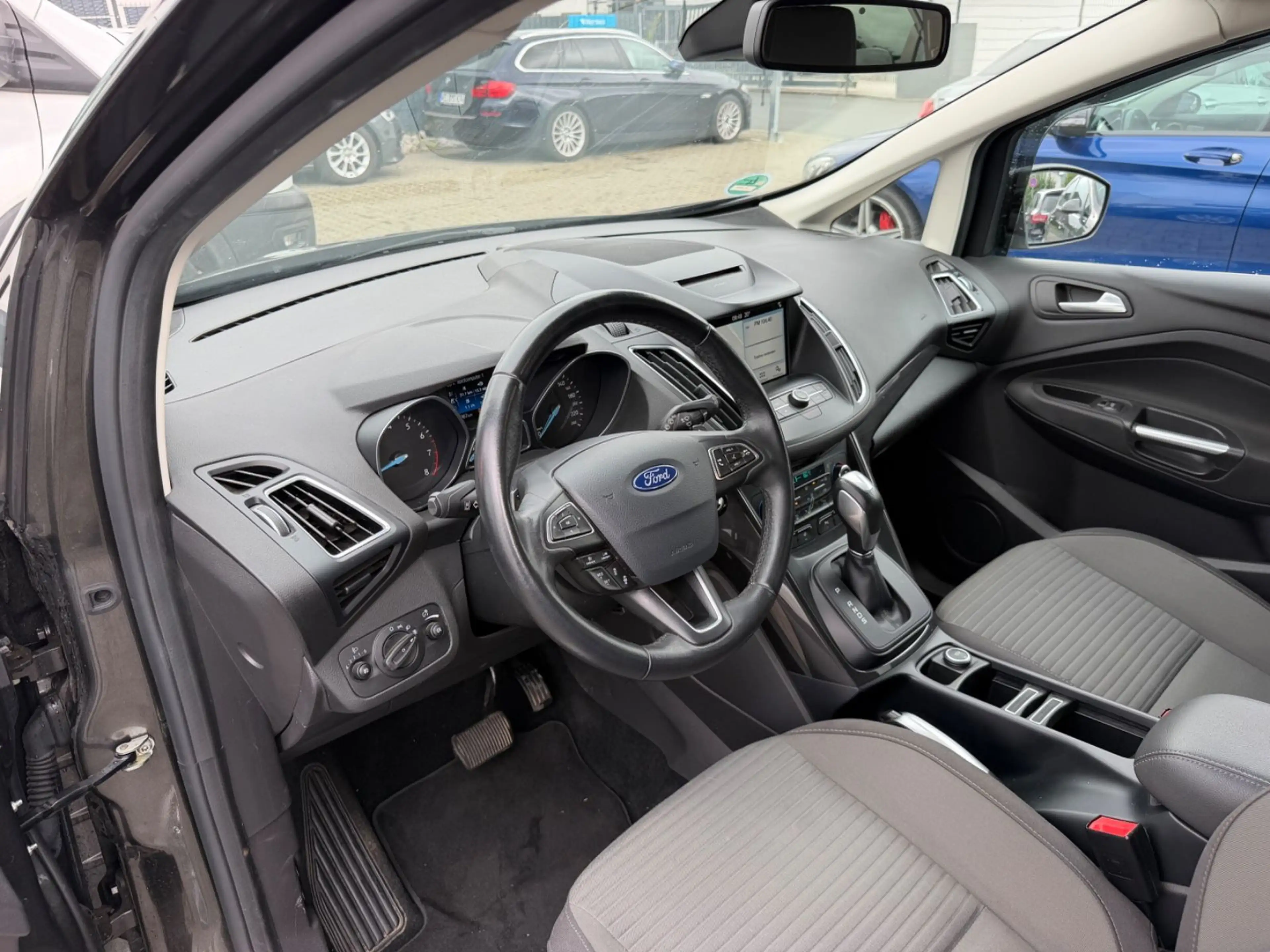 Ford Grand C-Max Grand C-MAX Titanium — photo 10