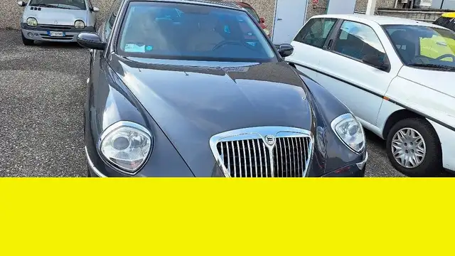 Lancia Thesis