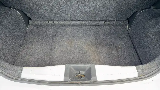 Nissan Micra view 14